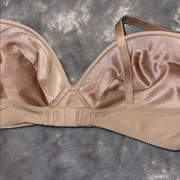 Vassarette® 38B Lightly Lined Beige Bra – Soft Stretch Nylon/Spandex - Picture 5 of 5